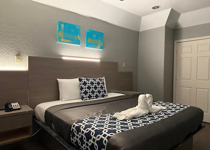 Island Suites Hobby Airport Houston